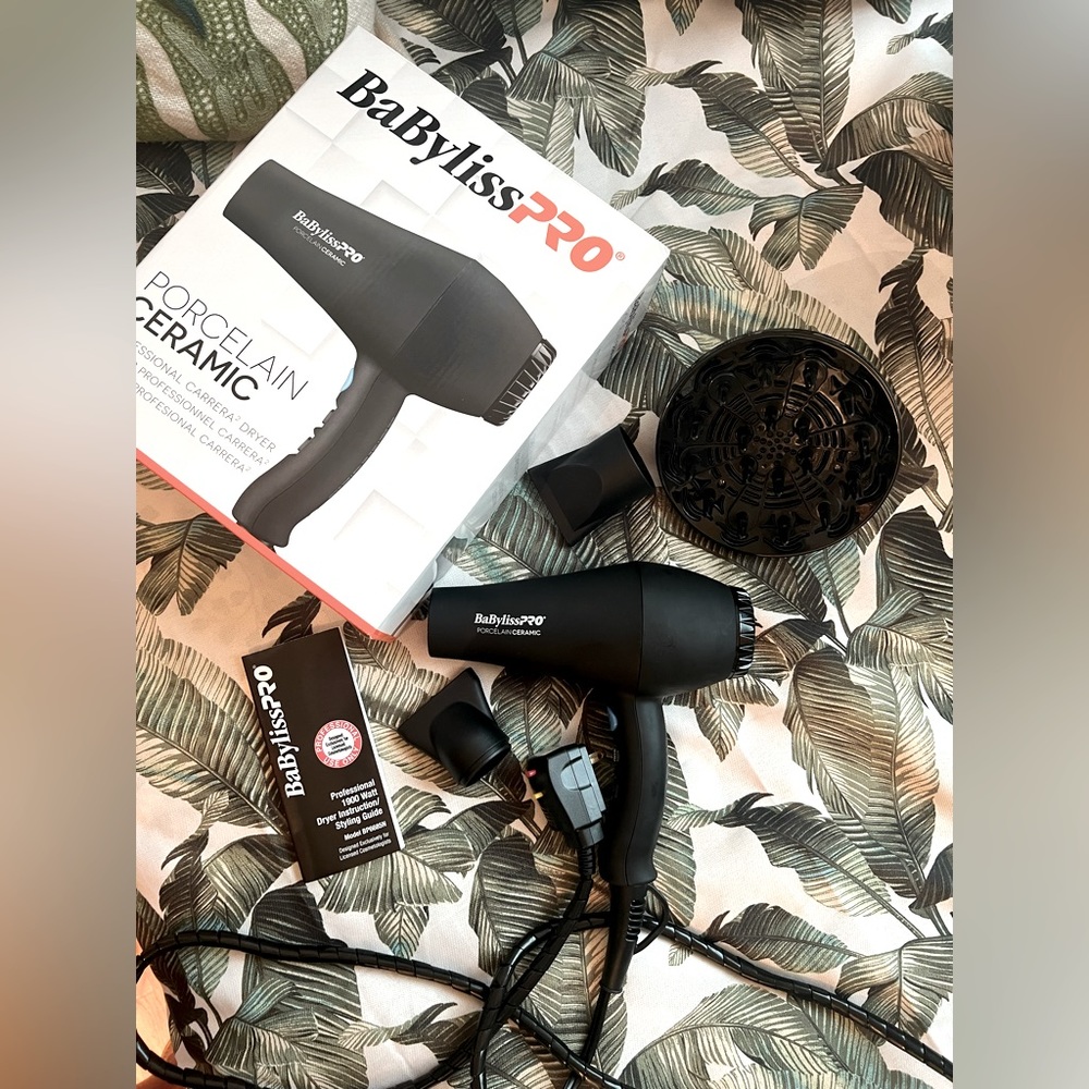 Babyliss Pro Porcelain Ceramic Blow Dryer🖤